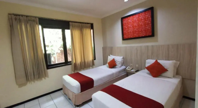 Deluxe double chambre Tuwuh Hotel at Kayutangan