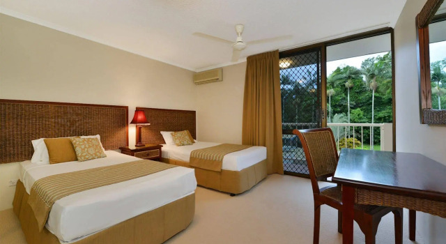 Argosy On The Beach, Book Hotel Clifton Beach Cairns Beaches