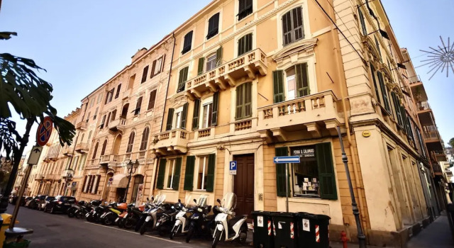 De Angelis Central House by Wonderful Italy, Забронировать Апартаменты/квартира Апартаменты Сан-Ремо, рядом с Вокзал Сан-Ремо, Апартаменты/квартира