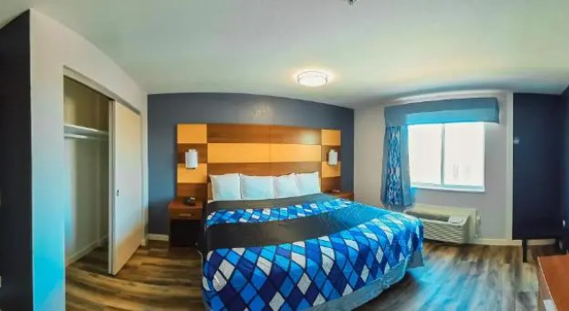 Люкс Coratel Inn and Suites By Jasper Saint Paul Minneapolis Inver Grove Heights