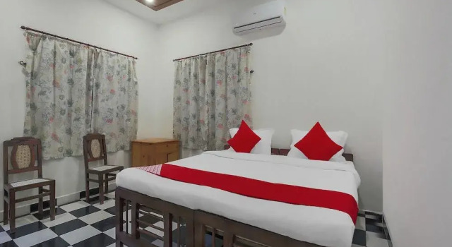 OYO 18371 near Anjuna, Prenota Hotel Anjuna 