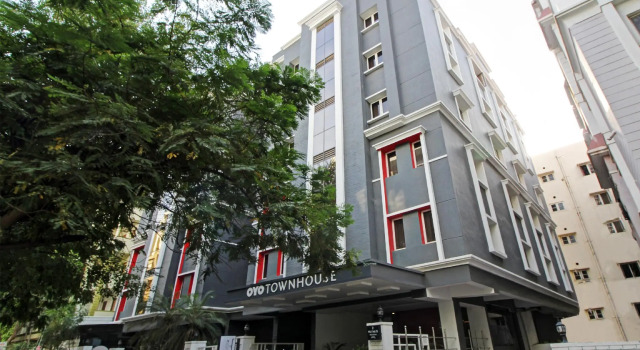 OYO Townhouse 597 Halcyon Tara Residency