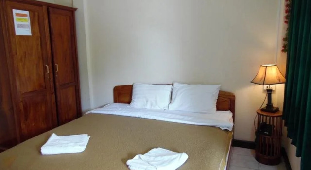 Dok Ban Hotel
