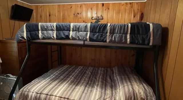 Moosey On Inn Limit 8 2 Bedroom Cottage by RedAwning, Rezerwuj Dom wakacyjny Sebago Maine