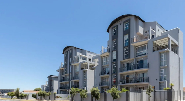 C32 The Sands by CTHA, Забронировать Апартаменты/квартира Отели Cape Peninsula с бассейном, Бассейн