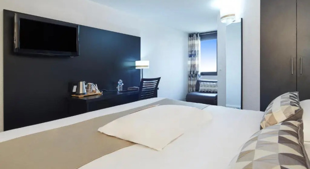 Трёхместный семейный номер Standard Kyriad Hotel Meaux