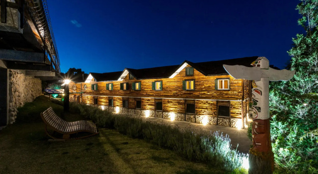 Hotel Savoy Excellence, Забронировать Отель Отели Кампус-ду-Жордана 4 звезды, 4*