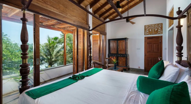 Номер Deluxe Royal Indigo Villa
