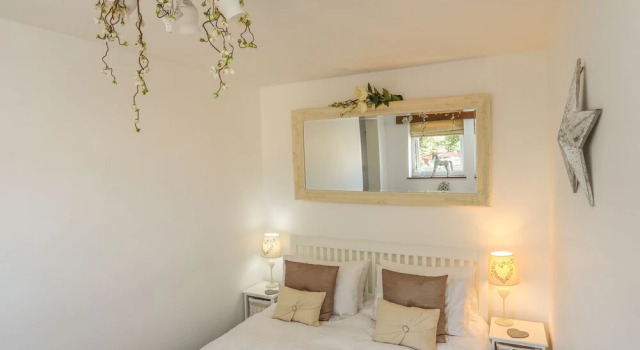 Hen Gilfach Stable, Book Feriehus Hoteller i Holyhead med parkering, Parkering