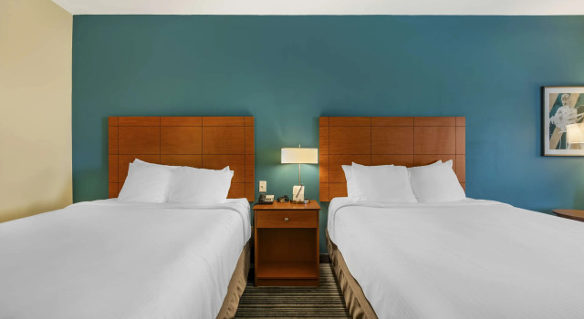 Четырёхместный номер Standard Best Western Plus Tuscumbia/Muscle Shoals Hotel & Suites
