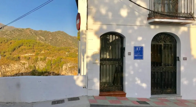 Apartamentos Axarquia 1, terraza privada con vistas a la montaña rio y al mar, Prenota Appartamento Hotel a Axarquía con parcheggio, Parcheggio