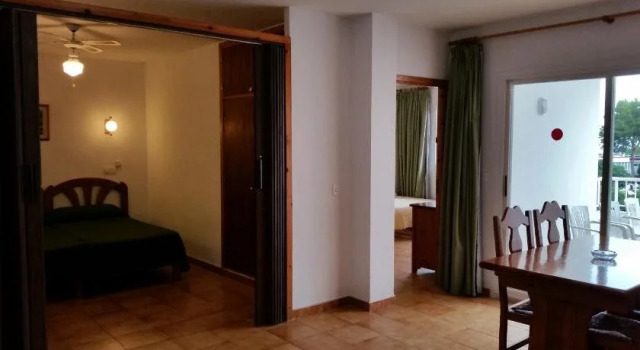 Apartamentos Vista al Puerto, Book Apartment Hotels in Ibiza with a Pool, Swimming Pool