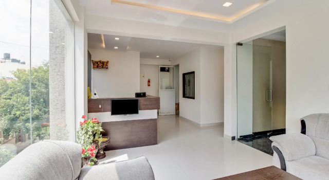 Via Kings Suites HRBR Layout, Забронировать Отель Отели штата Карнатаки 3 звезды, 3*
