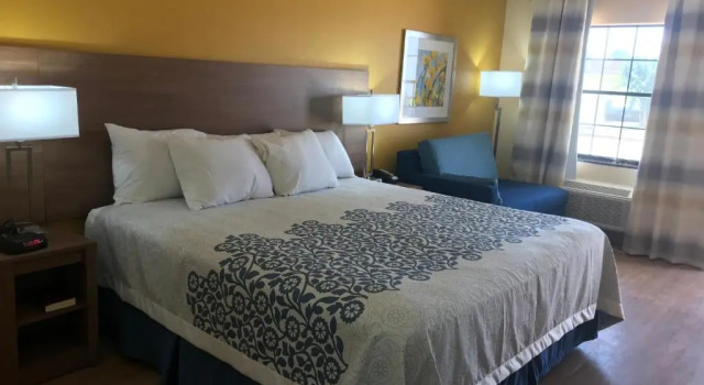Номер Standard Days Inn by Wyndham Batesville