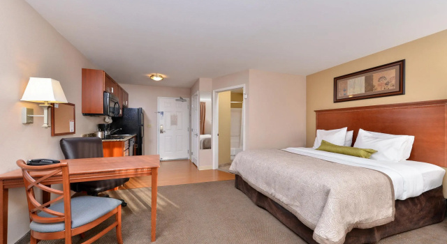 Двухместный люкс Candlewood Suites Williston by IHG