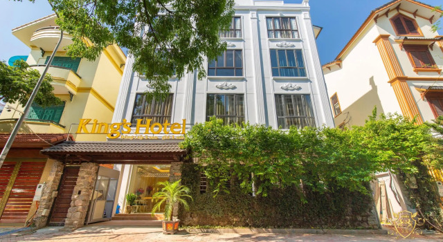 Kings Hotel Dịch Vọng, Забронировать Отель Отели Кау Гиай с парковкой, Парковка