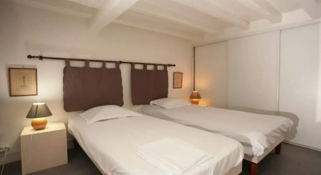 Lovely Marais Studio (75)