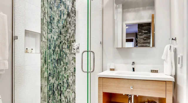 Апартаменты Centennial 1 Bedroom Condo Unit No. 11b
