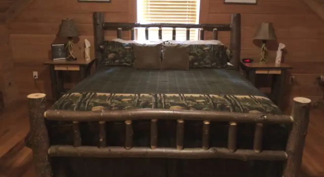 Mountain Creek Bed and Breakfast, Забронировать Отель Гранит-Фоллз Северная Каролина