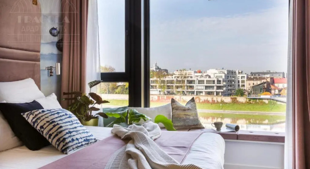 Апартаменты с 3 комнатами с балконом и с видом на реку Vistula View by Fragola Collection