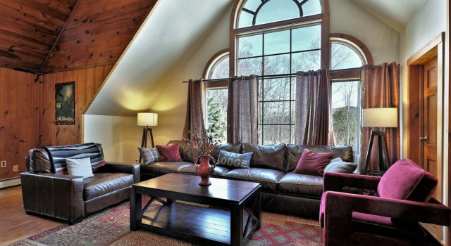 The Chalet on West Park by Killington Vacation Rentals, Забронировать Шале Виллы Киллингтон, рядом с Killington Adventure Center, Вилла