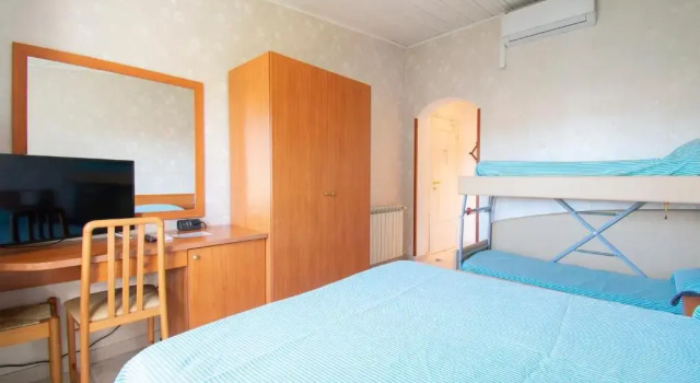 Четырёхместный номер Standard Hotel Villa Giada