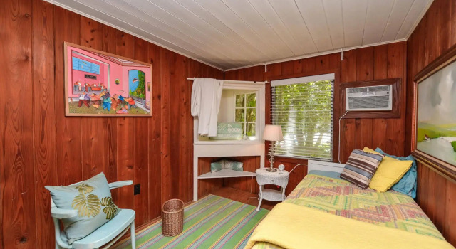 Banana Cabana and Cottage by Beachside Management