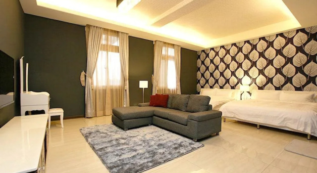 Double Happiness, Book Hotel Wujie Yilan County