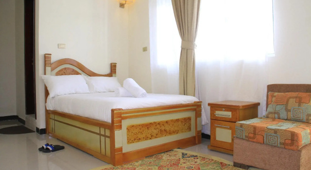 Avi Pension, Book Hotel Nifas Silk-Lafto Addis Ababa