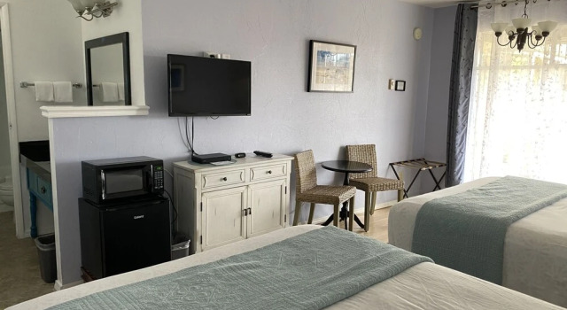 Четырёхместный номер Standard La Kris Inn