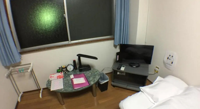 Kenroku Haitsu 201(兼六ハイツ201), Rezervovat Hotel Hotely v Ishikawa s parkováním, Parkování