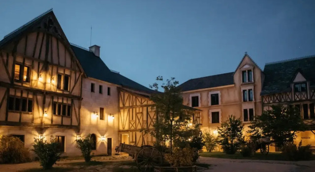 Puy du Fou France - Hotel la Citadelle, Забронировать Отель Лез-Эпес Замок Пюи-дю-Фу