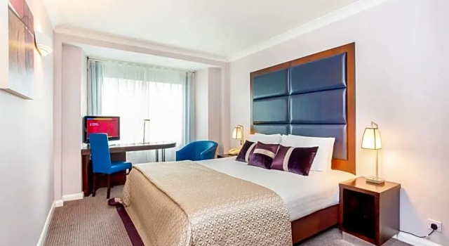 Номер Executive Mercure Hotel London Kensington