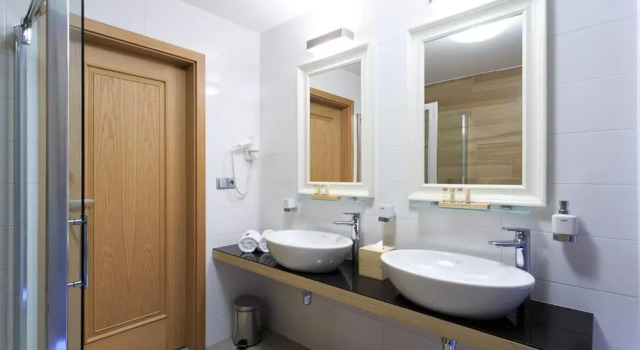 Люкс с балконом Hotel a restaurace U Vychopňů
