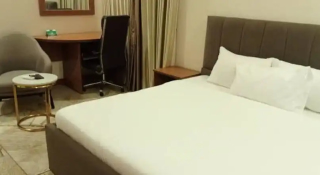 Студия Executive Fahrenheit Hotel
