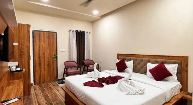 Номер Economy Hotel Saffron Restaurant and Bar