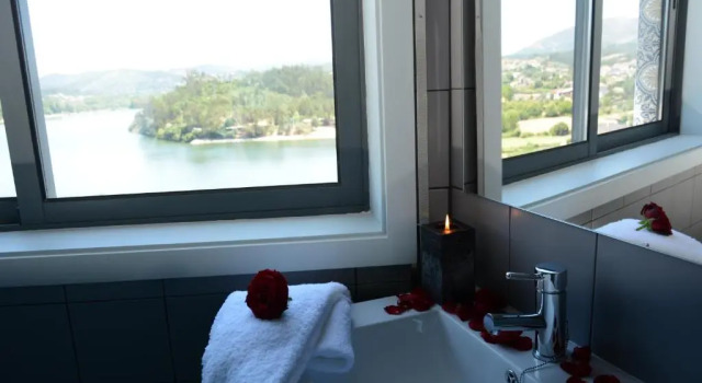 Standardní Dvoulůžkový s manželskou postelí pokoj a výhledem Figurino do Douro