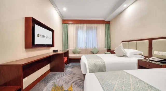 Двухместный номер Standard с видом на внутренний двор Huabei Hotel on West Lake