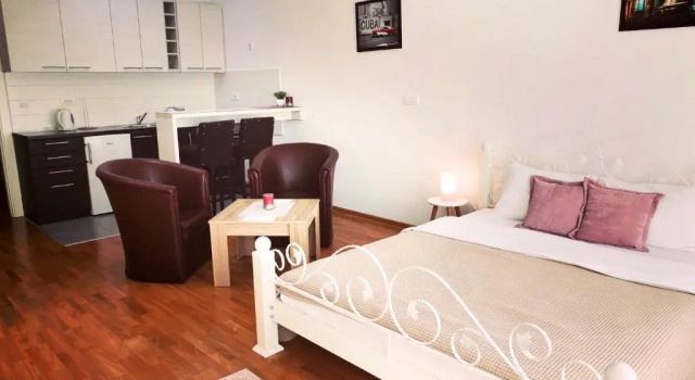 Студия VIKONT studio apartment with free parking and WiFi