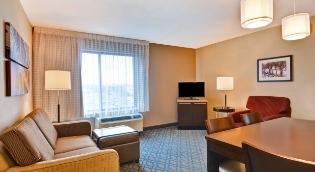 Двухместный люкс с 2 комнатами TownePlace Suites by Marriott Alexandria