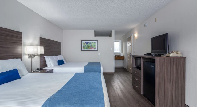 Четырёхместный номер Economy Seashore Inn on the Beach Seaside