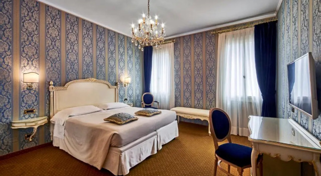Номер Deluxe с видом на канал Hotel Gardena