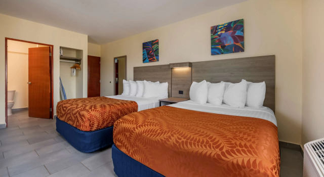 Четырёхместный номер Standard Hotel Mayaguez Plaza, BW Signature Collection
