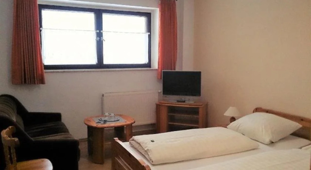 Waldhotel Zöbischhaus, Rezervasyon Otel Auerbach Vogtland