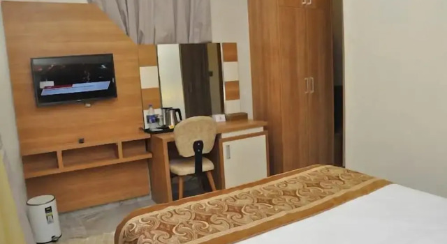 Global Village Hotel and Suites, Prenota Hotel Hotel a Bwari con parcheggio, Parcheggio