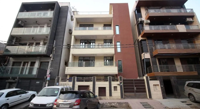 OYO 9019 Golden Park Kirti Nagar, Забронировать Отель Отели Нью-Дели с завтраком, Завтраки