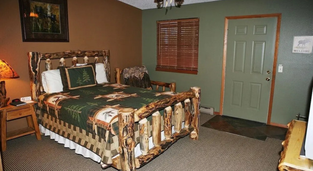 Timber Creek Chalets: 2b 1 Bedroom Chalet