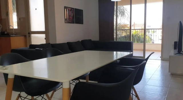 Ella Luxury Apartment - (Breakbooking Cy), Boek Appartement Limasol Limassol