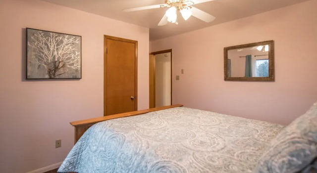 Water's Edge Retreat 4 Bedrooms 2.5 Bathrooms Home
