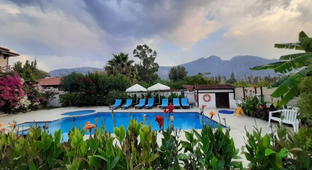 Вилла Beautiful 4-bed Villa Private Pools